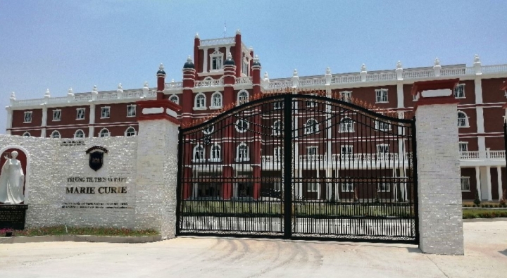 Nhiều phụ huynh lo lắng vì nghi học sinh bị ngộ độc thực phẩm