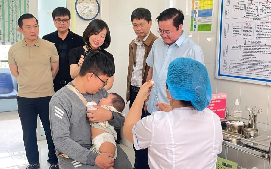 Bộ Giáo dục và Đào tạo yêu cầu các sở giáo dục và đào tạo khẩn trương tăng cường biện pháp phòng ngừa, không để dịch sởi lây lan trong trường học