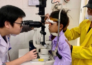 Cảnh báo trò chơi súng ná cao su bắn bi sắt gây mù mắt